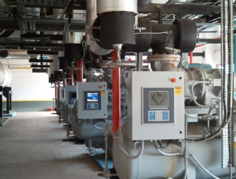 Bảo trì hệ thống máy lạnh công nghiệp Dĩ An Bình Dương